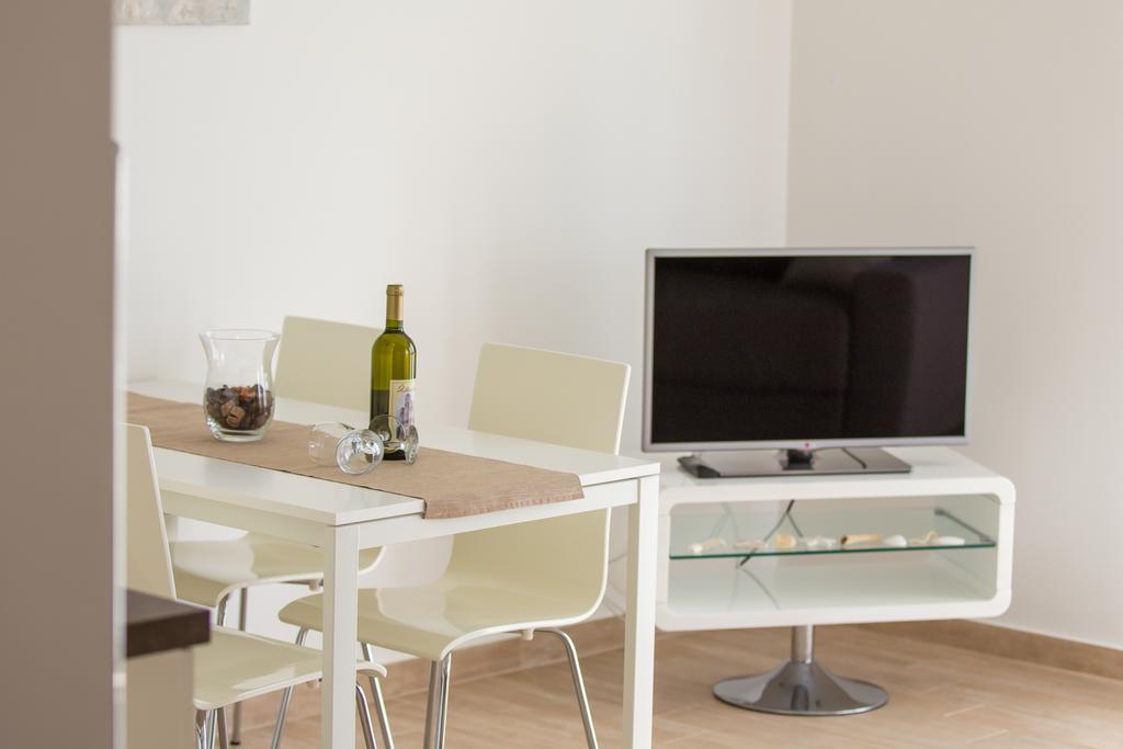 Apartments Sesar Banjol Εξωτερικό φωτογραφία